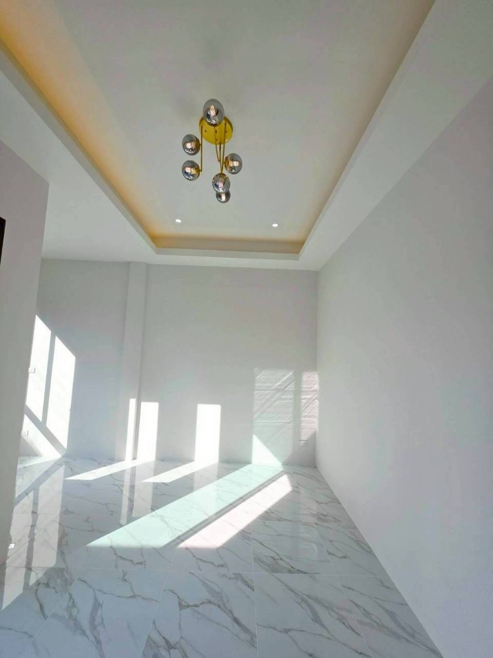 ทาวน์เฮ้าส์สร้างใหม่ 2 หลัง กลางเมือง WR-04169 5