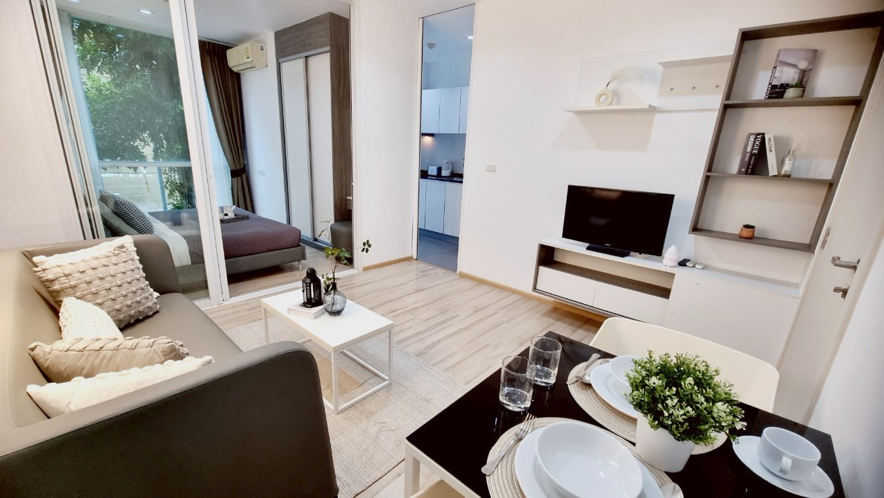 The Base Downtown WR-04178 3