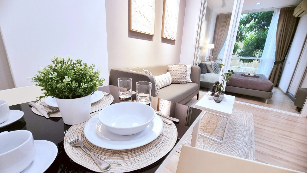 The Base Downtown WR-04178 8