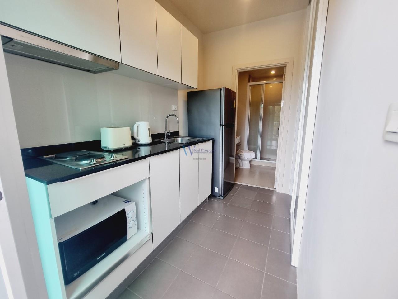 The Base Downtown WR-04180 11