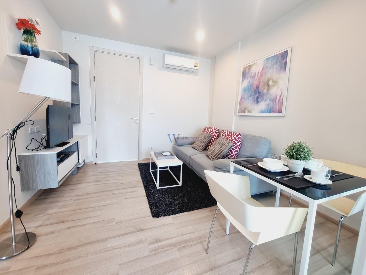 The Base Downtown WR-04180 12