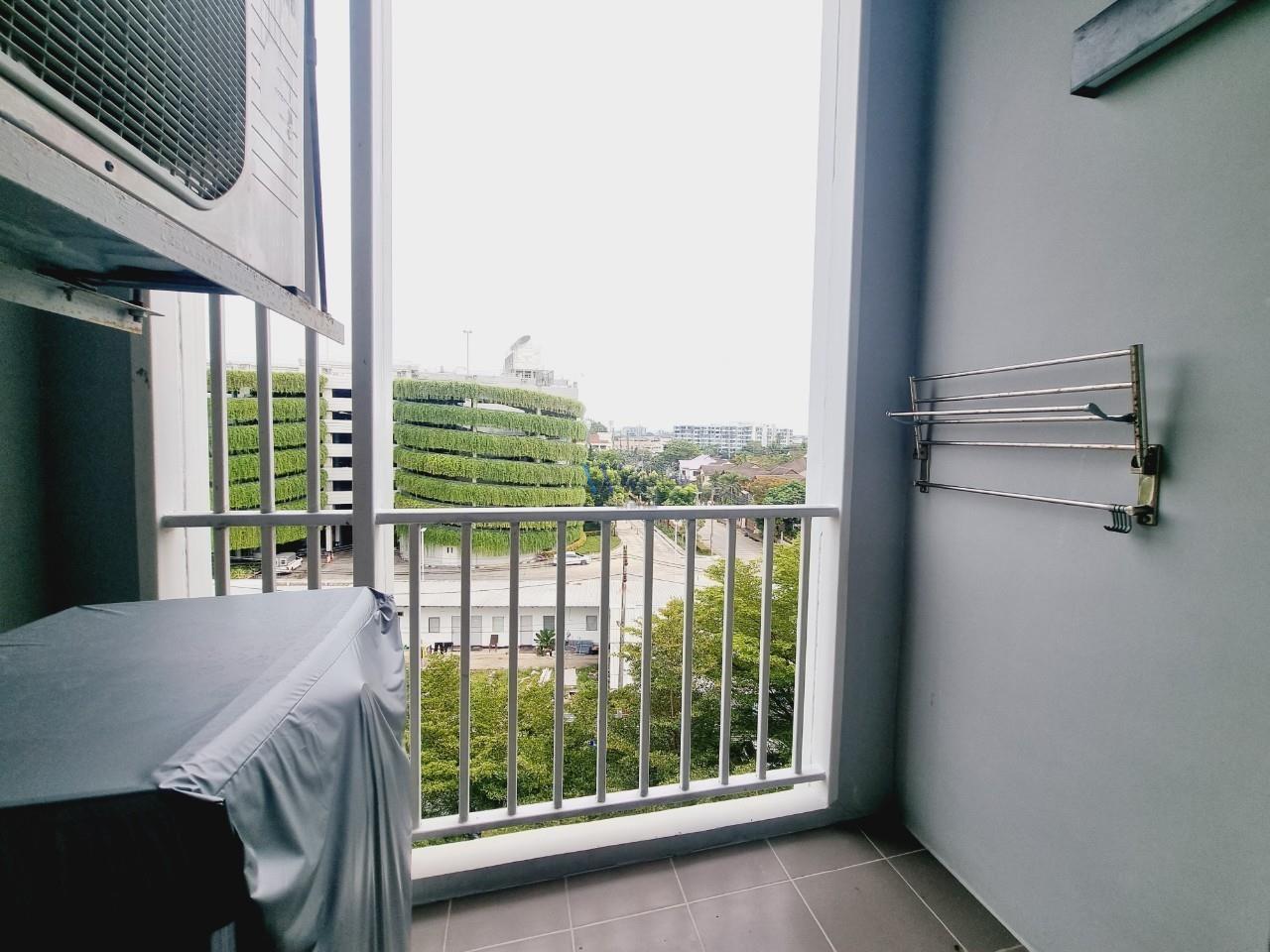 The Base Downtown WR-04180 9