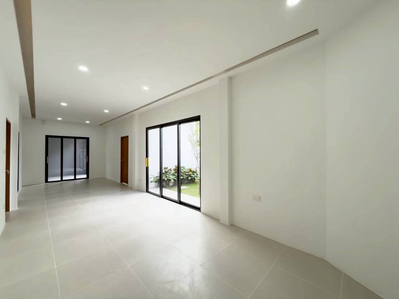 หมู่บ้านวงศ์สิริ ฉลอง WR-04206 2