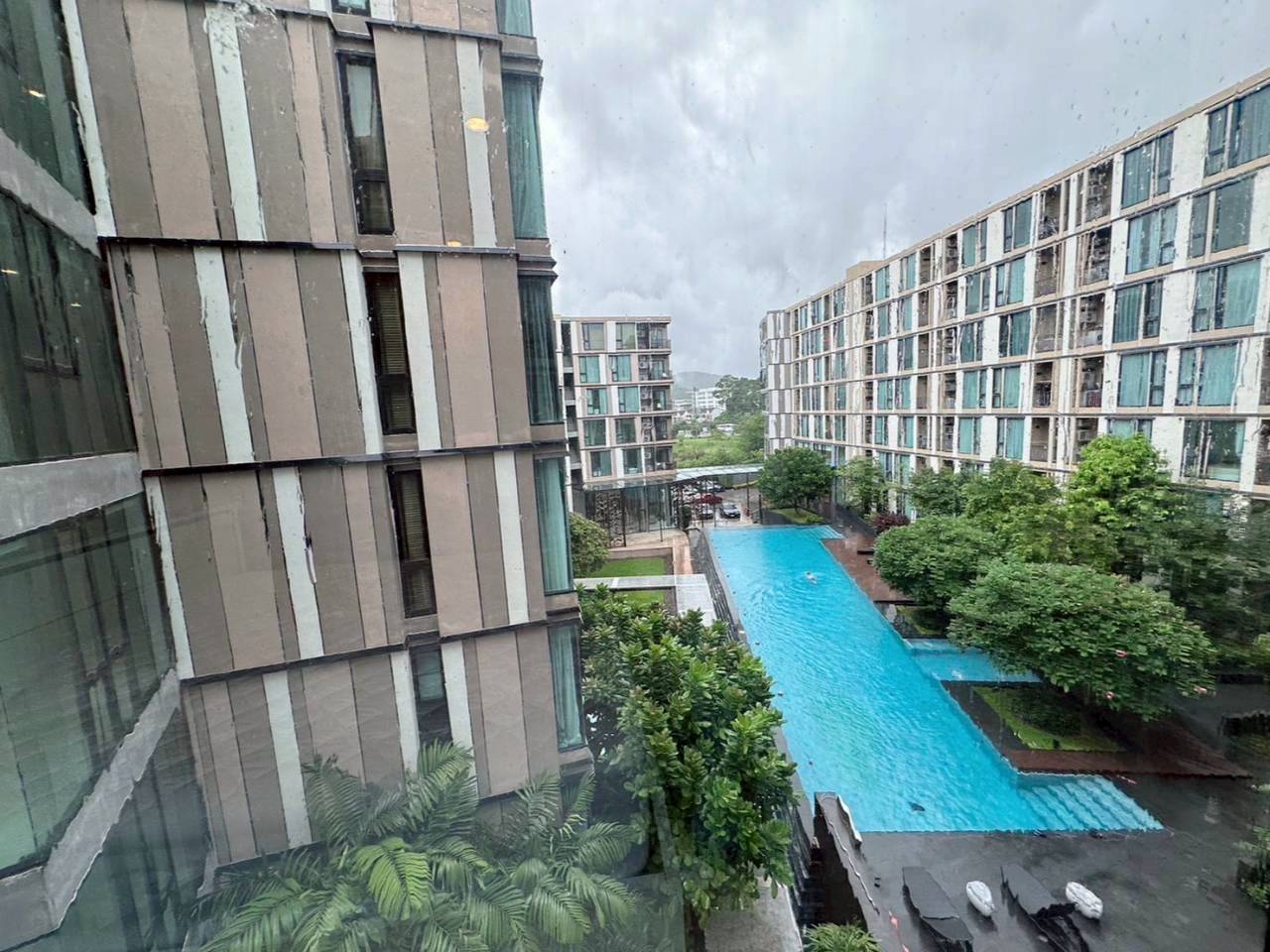 The Base Uptown WR-04218 10