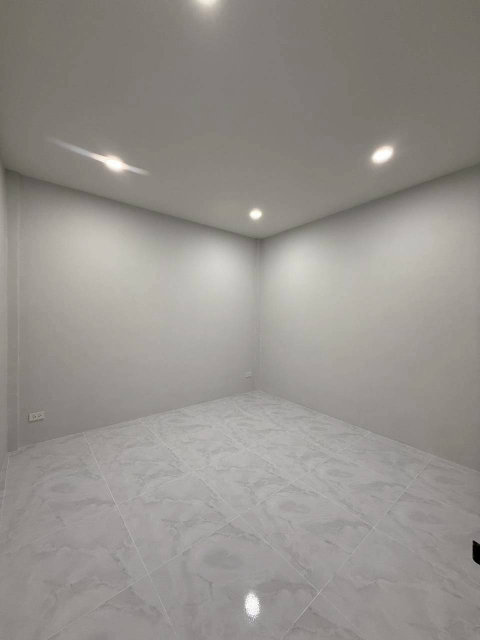 หมู่บ้านรัตนา WR-04228 2