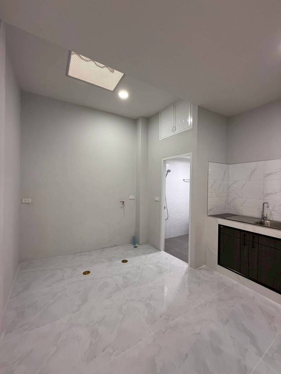 หมู่บ้านรัตนา WR-04228 8