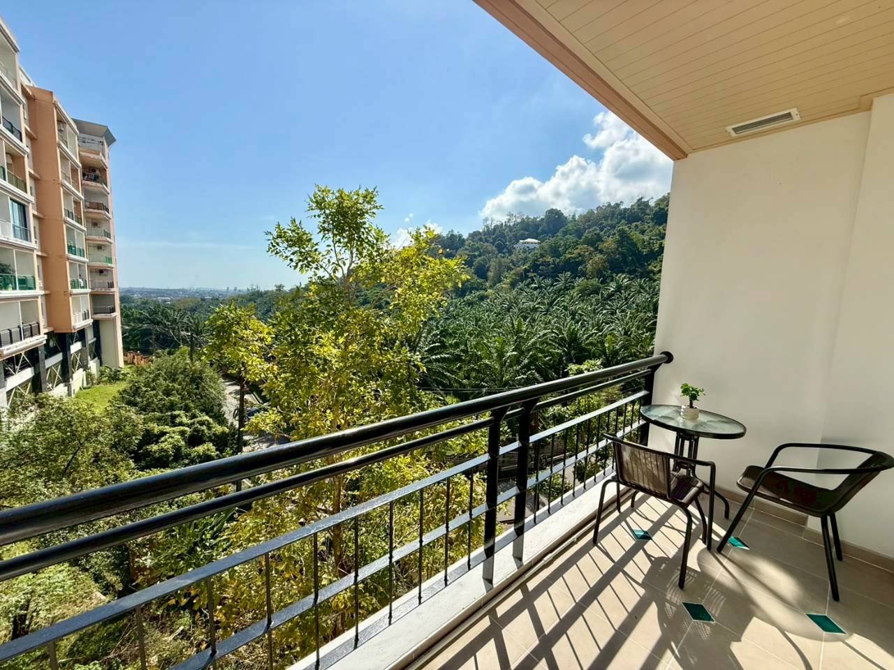 Phanason The Green Place Condominium WR-04233 11