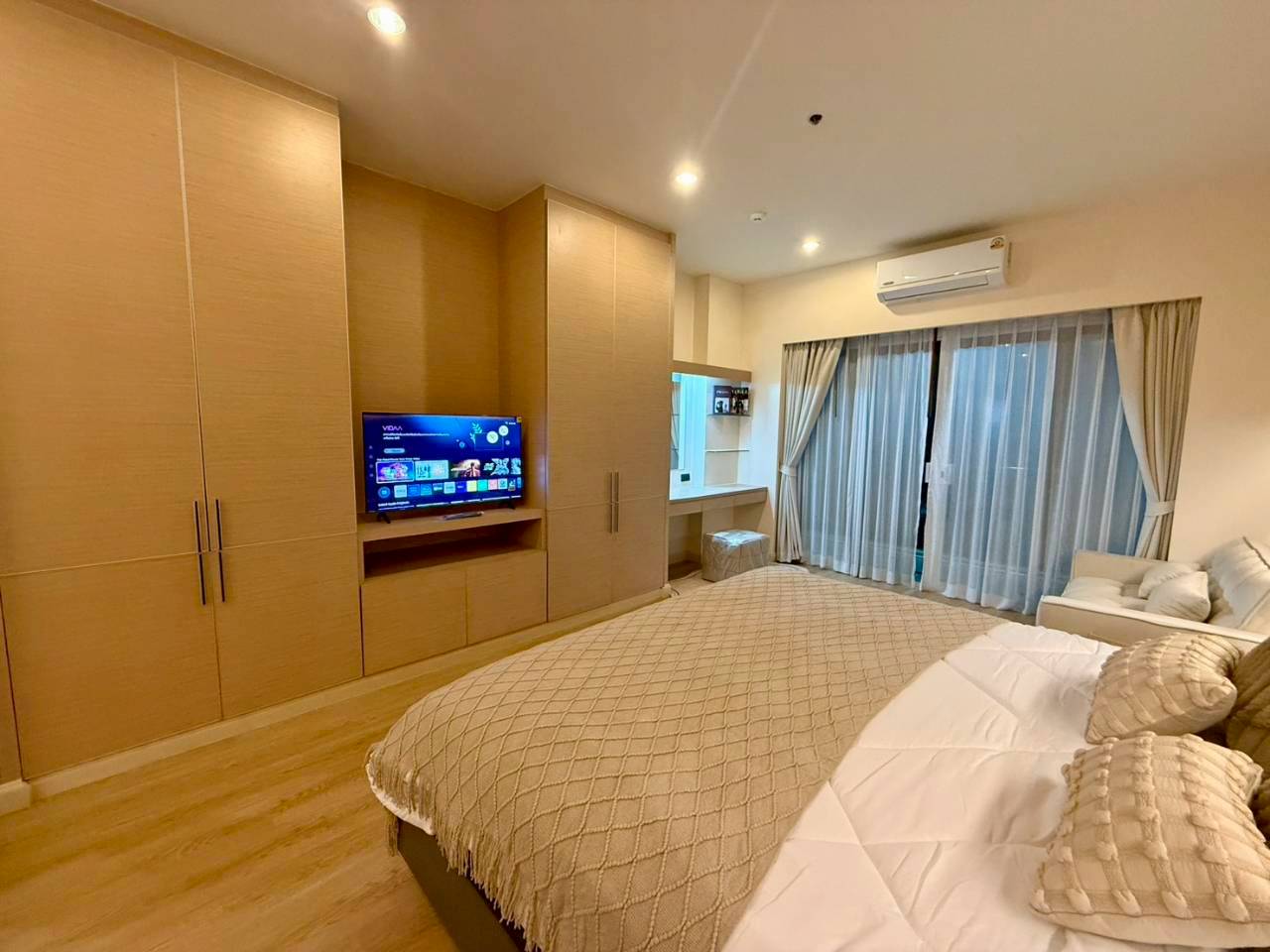 Phanason The Green Place Condominium WR-04233 3