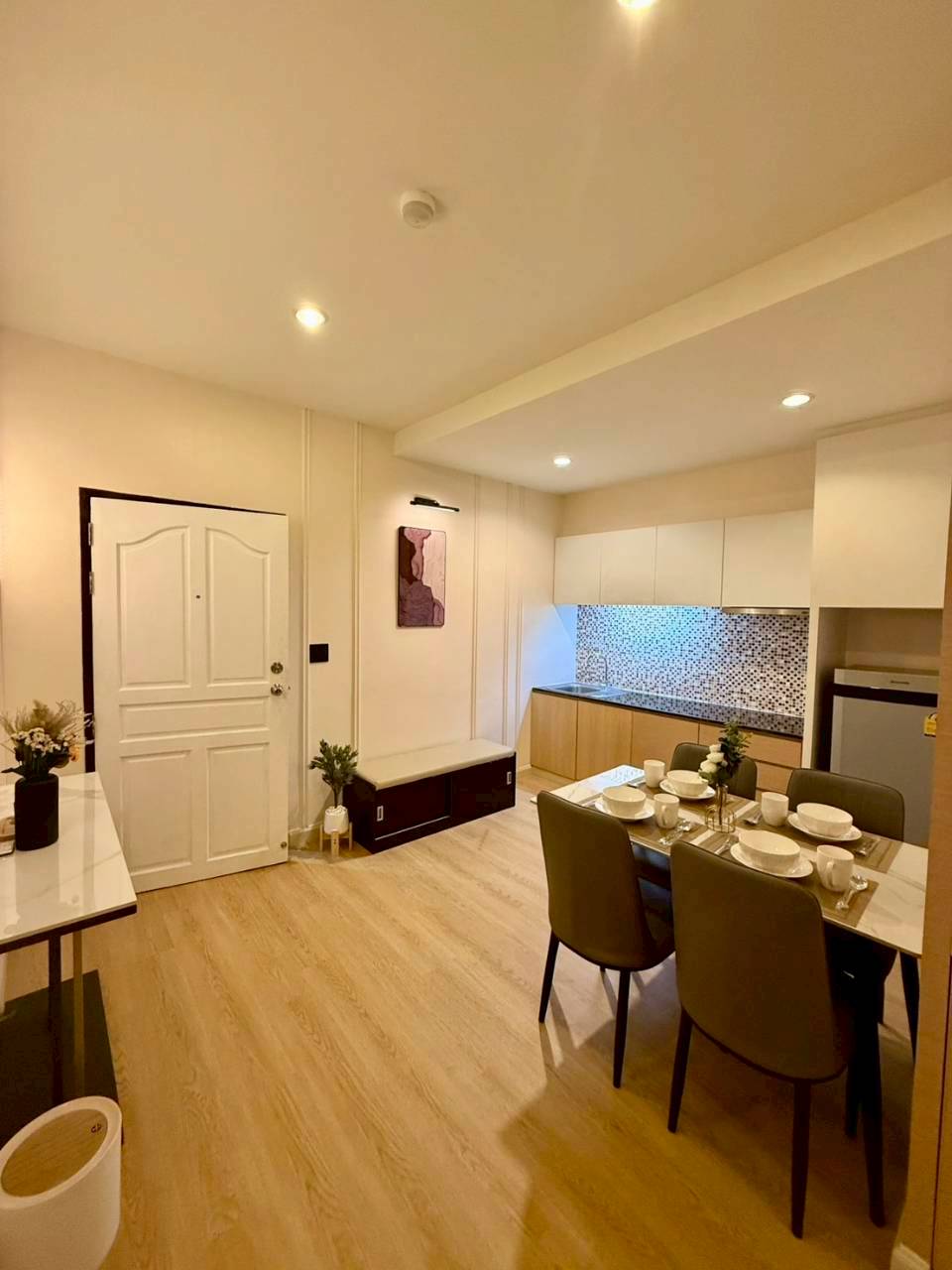 Phanason The Green Place Condominium WR-04233 4