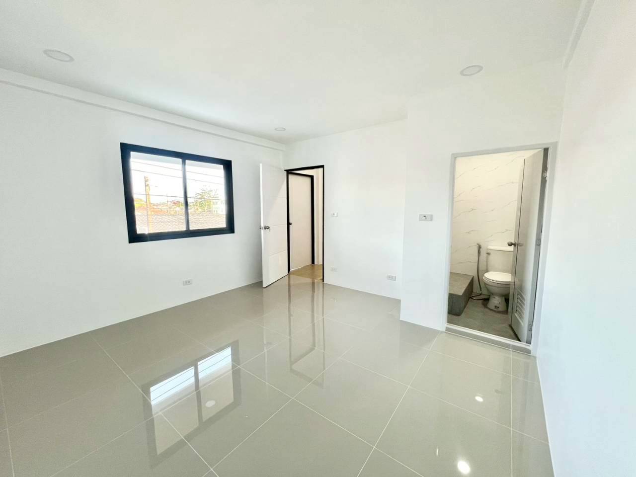 บ้านรีโนเวทใหม่ โซนเมือง WR-04237 5