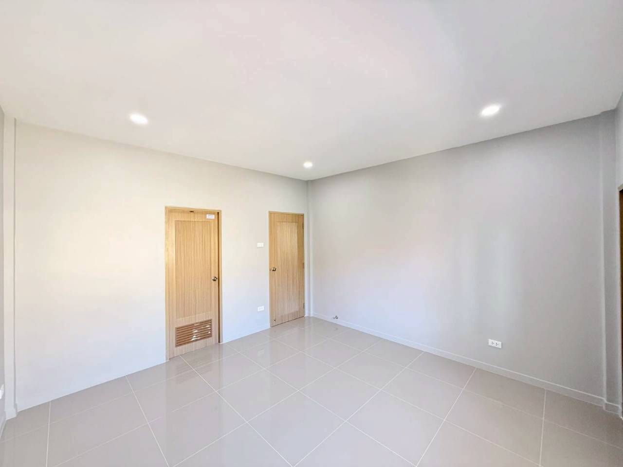 หมู่บ้านธารทอง 7 วิชิต WR-04240 3