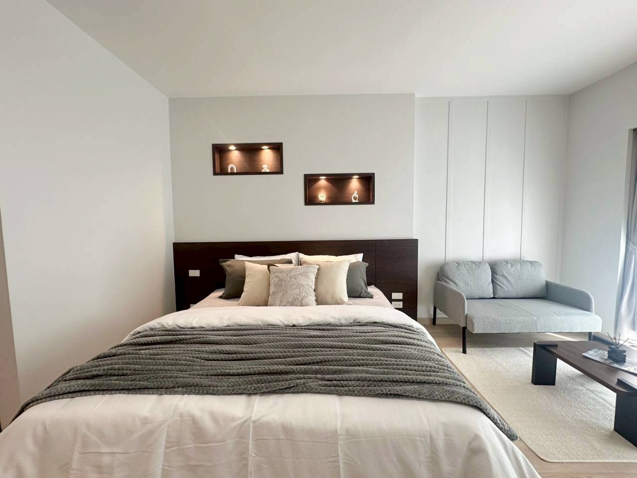 Phanason The Green Place Condominium WR-04244 2