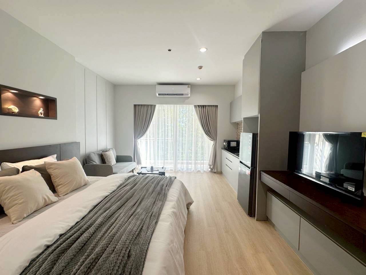 Phanason The Green Place Condominium WR-04244 3