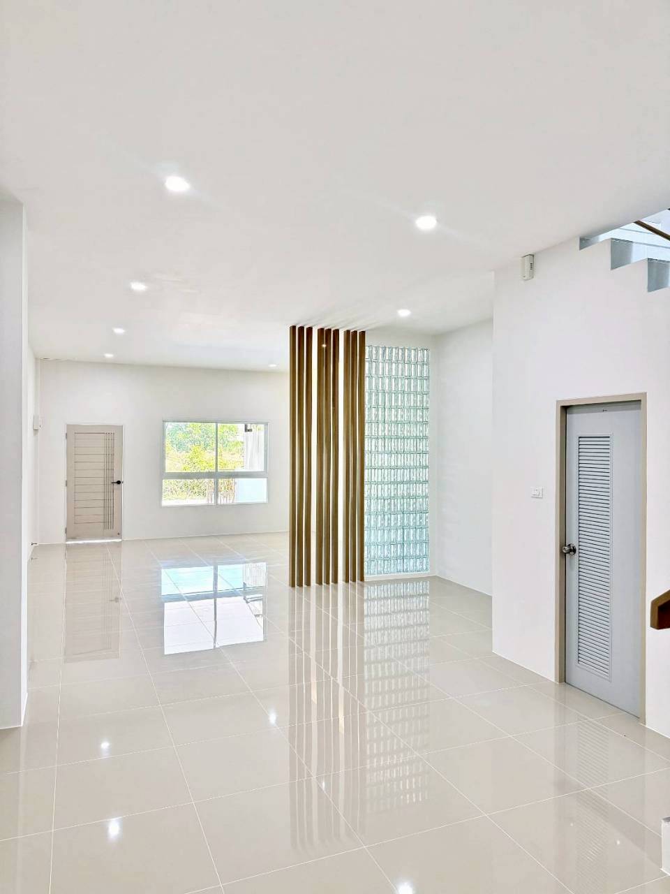 หมู่บ้านสมบูรณ์ทรัพย์ วิลเลจ WR-04245 3