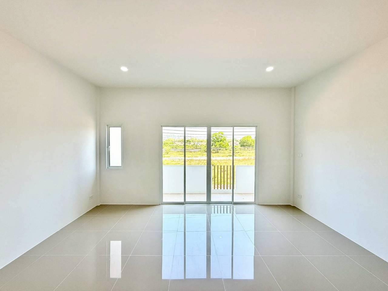 หมู่บ้านสมบูรณ์ทรัพย์ วิลเลจ WR-04245 5