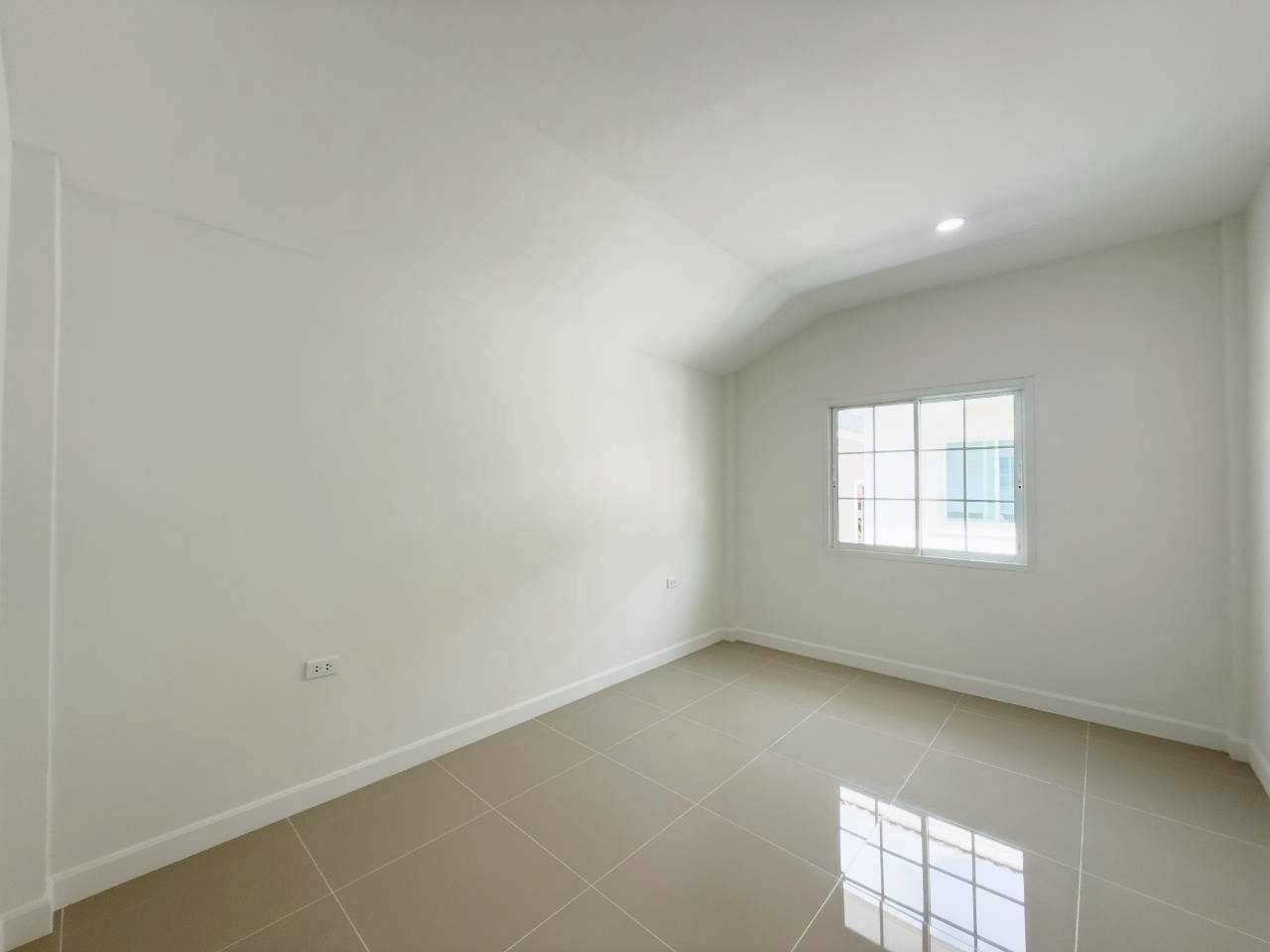 หมู่บ้านพนาสนธิ์ เทพอนุสรณ์ WR-04246 5