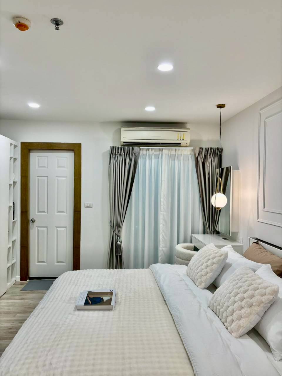 The View Suanluang WR-04251 3