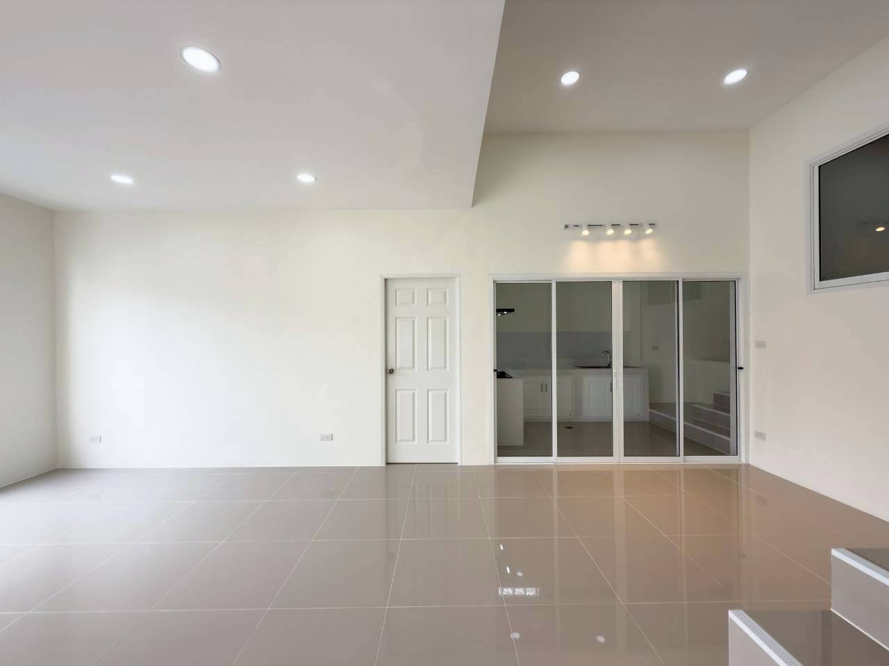 หมู่บ้านศรีสุชาติ 2 WR-03635 6