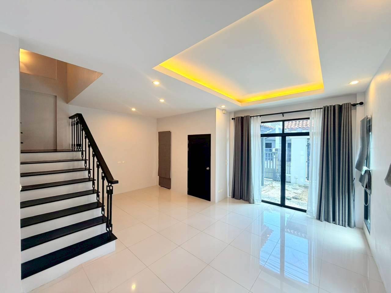 หมู่บ้านชิโนวิลเลจ รัษฎา WR-04273 4