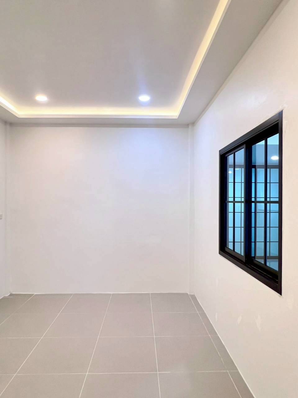 หมู่บ้านจอมทอง WR-04284 6