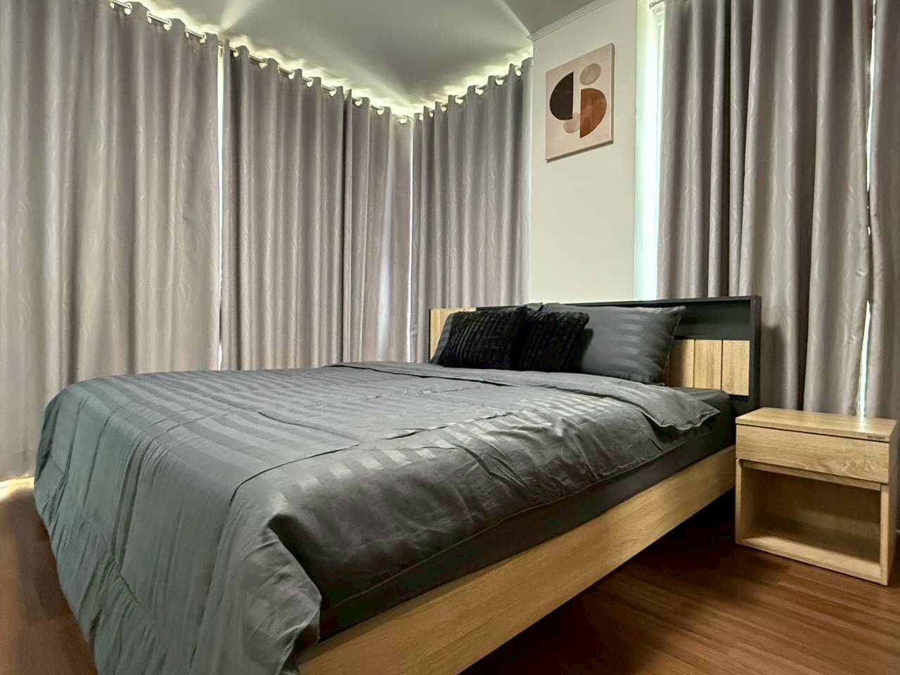 The Wide Condominium WR-04299 3