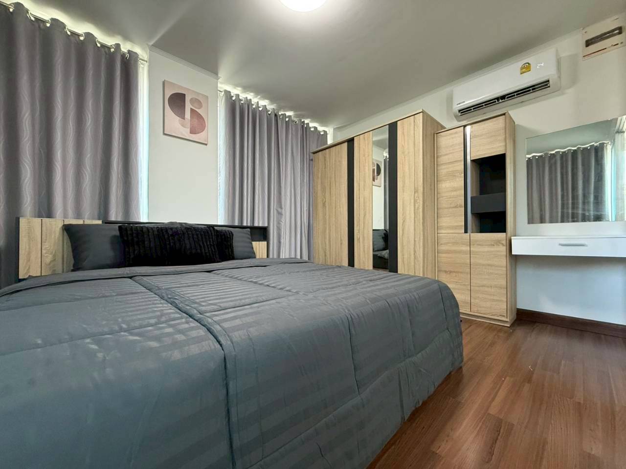 The Wide Condominium WR-04299 4