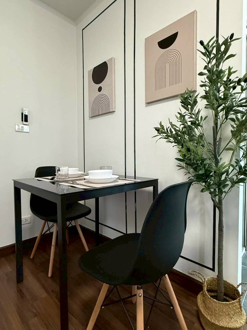 The Wide Condominium WR-04299 6