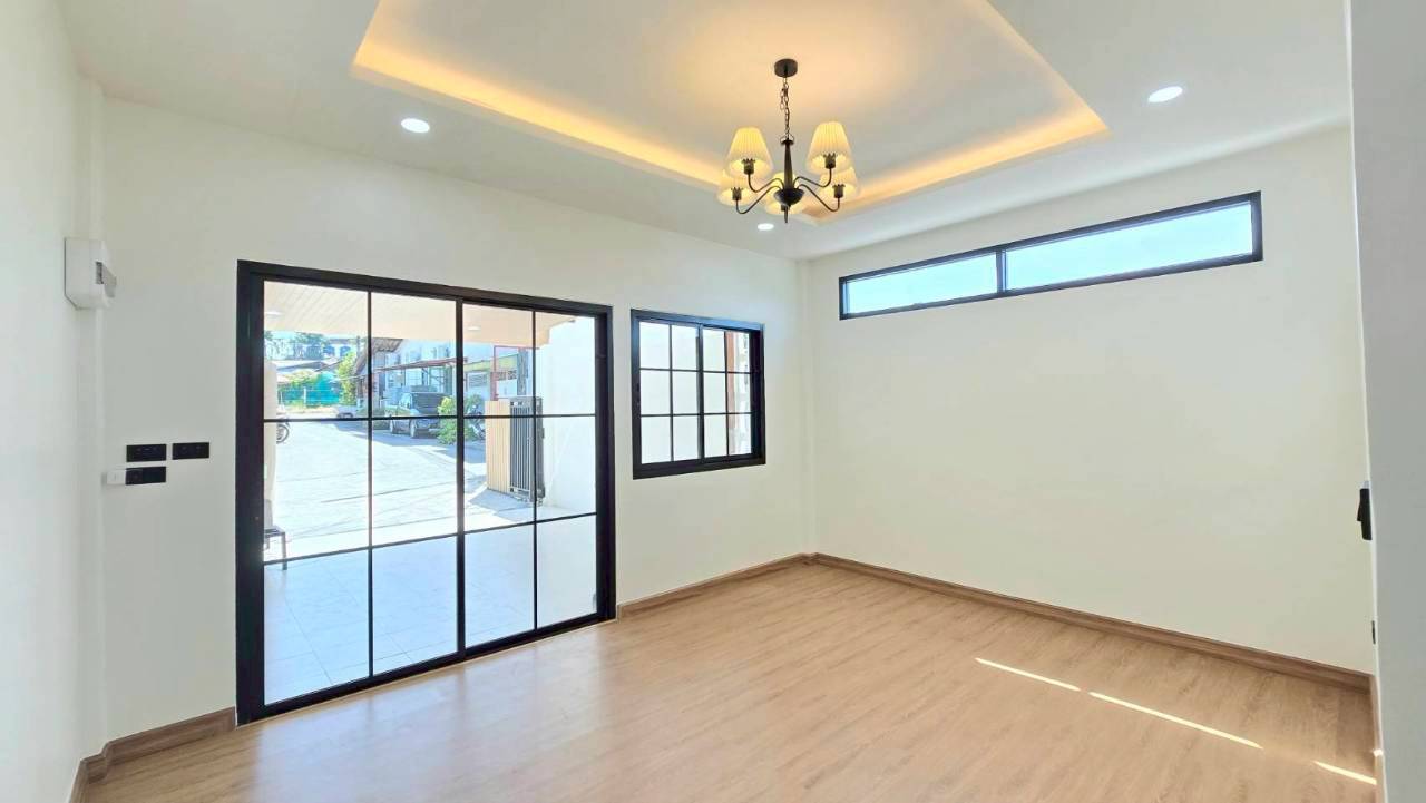 หมู่บ้านทุ่งเจริญ บ่อแร่ WR-04302 2