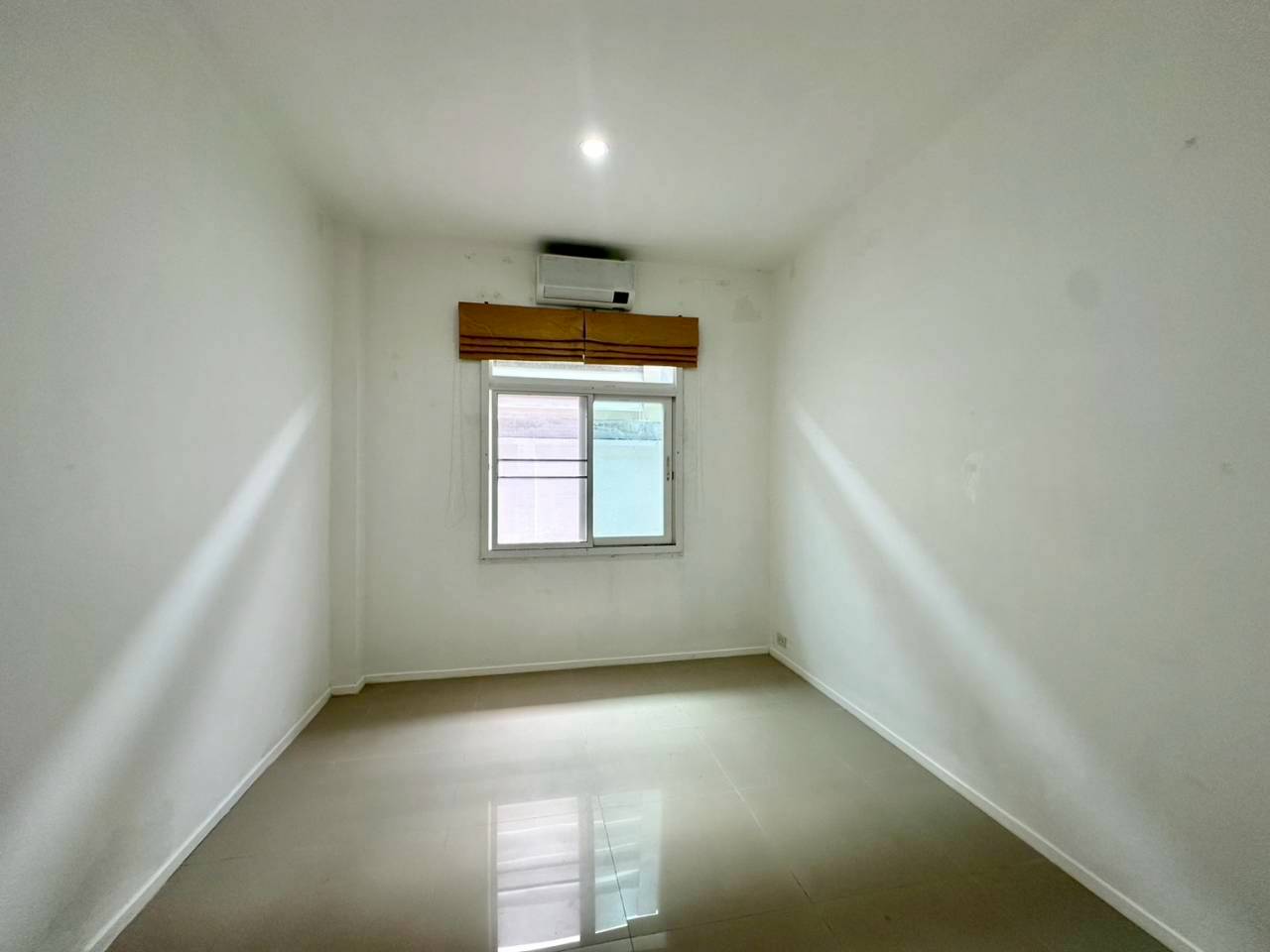 หมู่บ้านเดอะวัลเล่ย์ 2 ม่าหนิก WR-04303 6