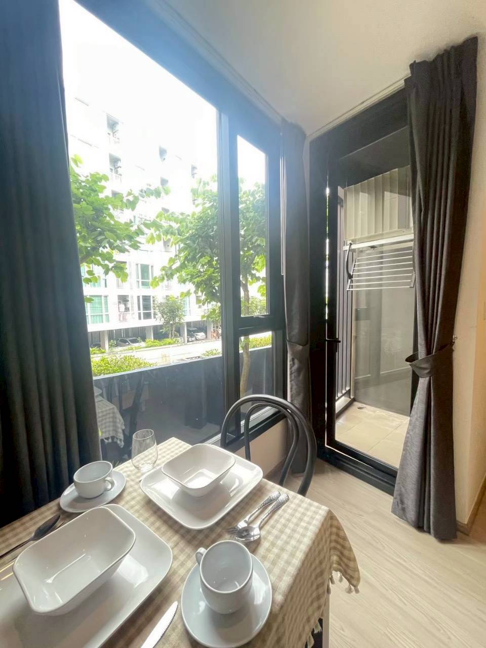 The Base Central WR-04306 3