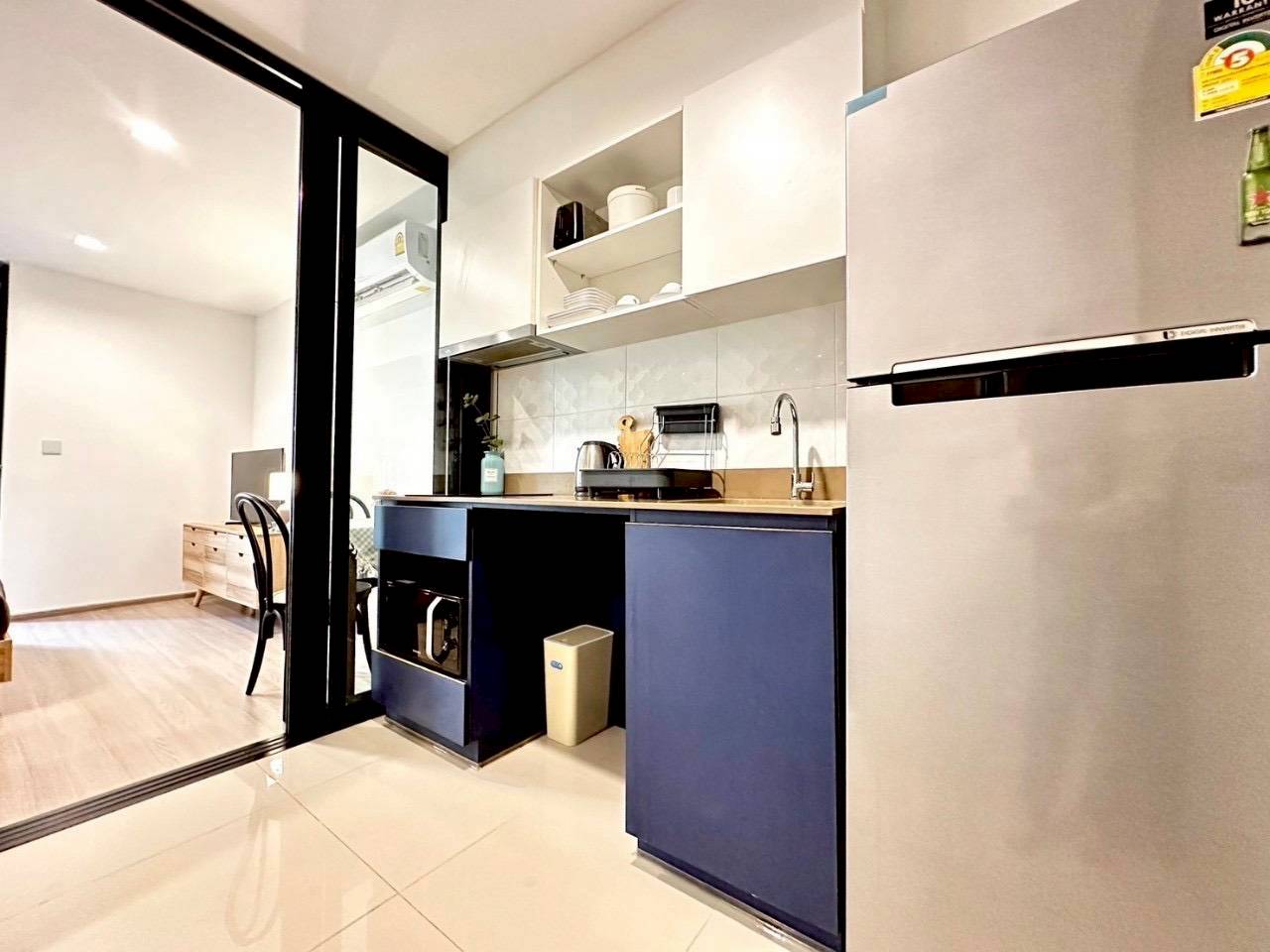 The Base Central WR-04306 5