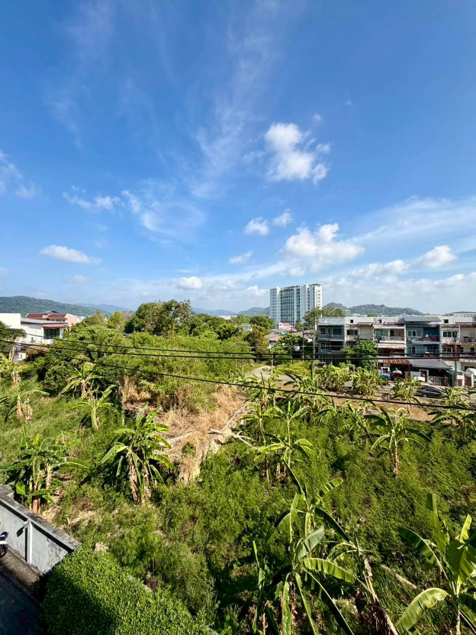 The Wide Condominium WR-04307 12