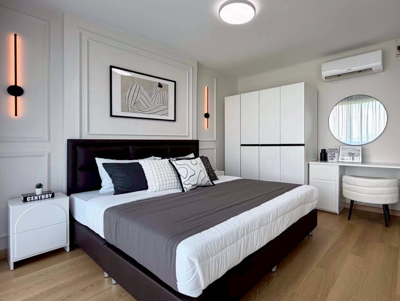 The Wide Condominium WR-04307 4