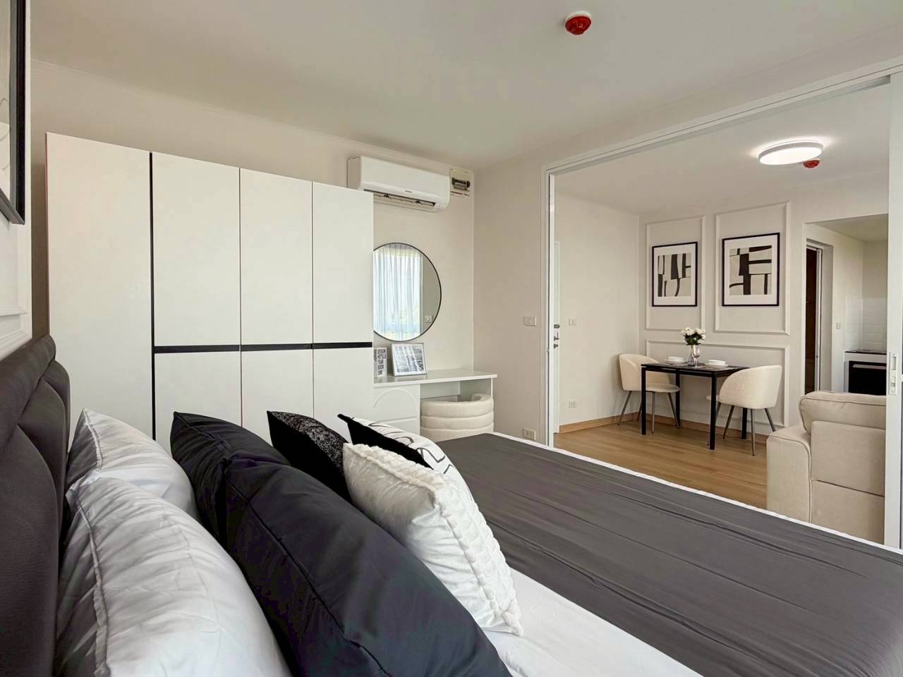 The Wide Condominium WR-04307 7