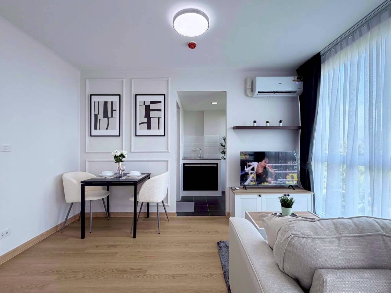 The Wide Condominium WR-04307 8