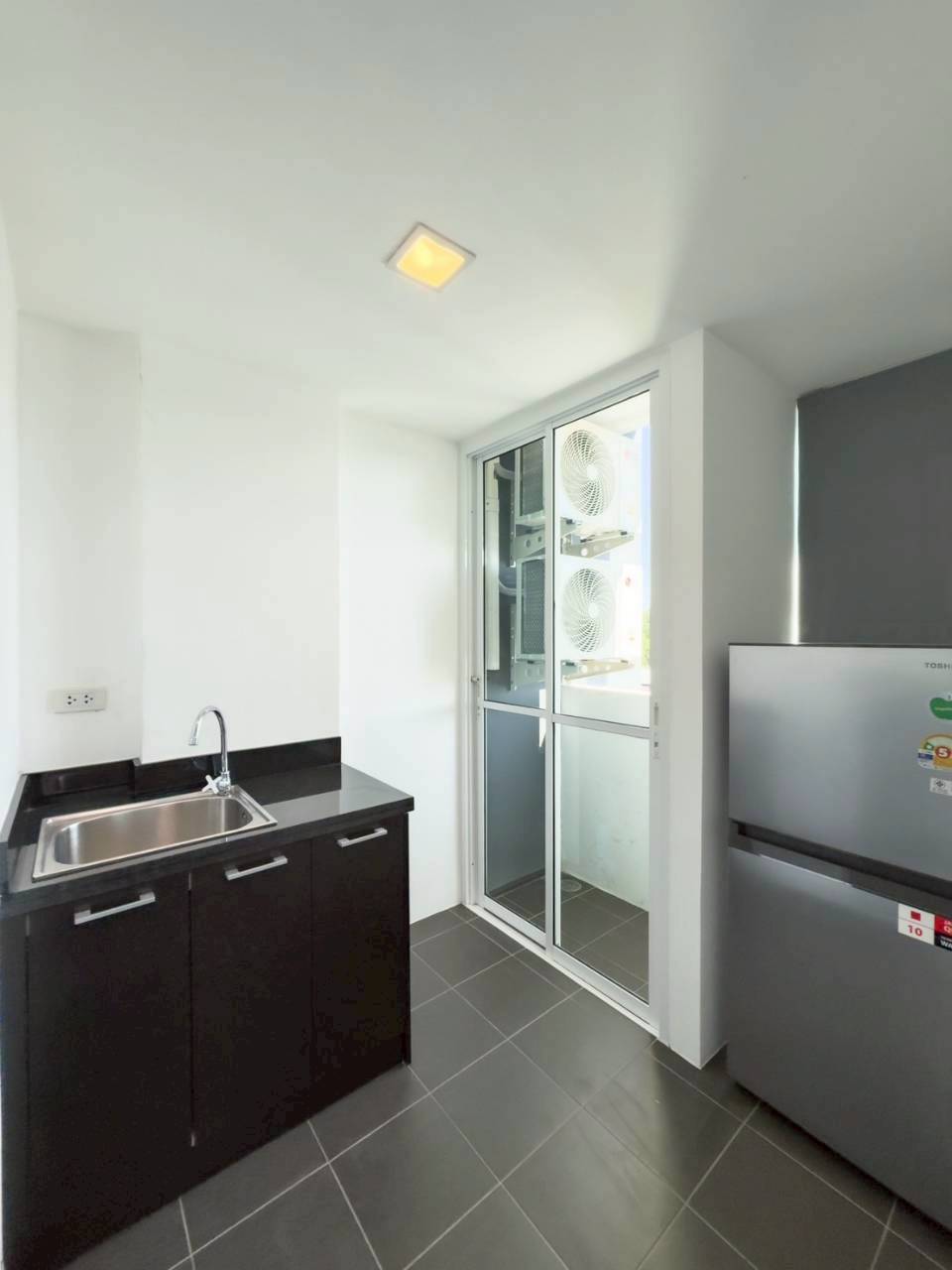 The Wide Condominium WR-04308 11