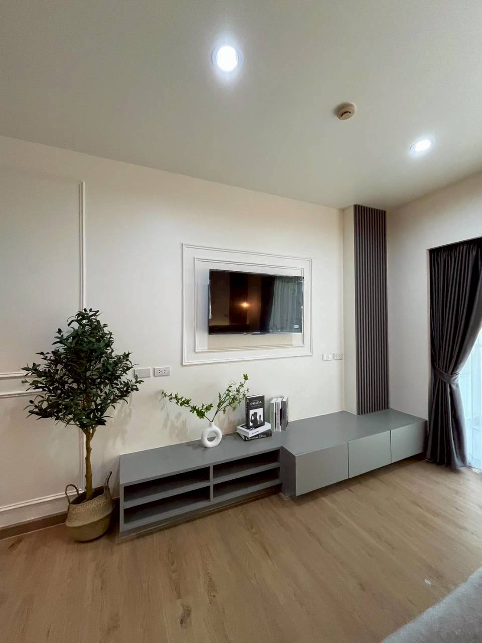 Phanason The Green Place Condominium WR-04313 5