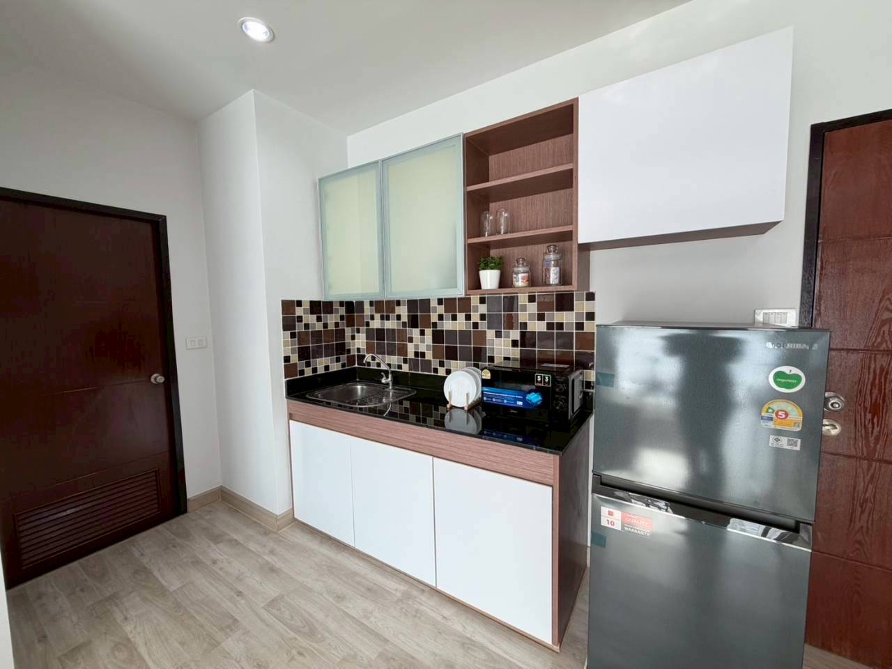 Phanason The Green Place Condominium WR-04334 9