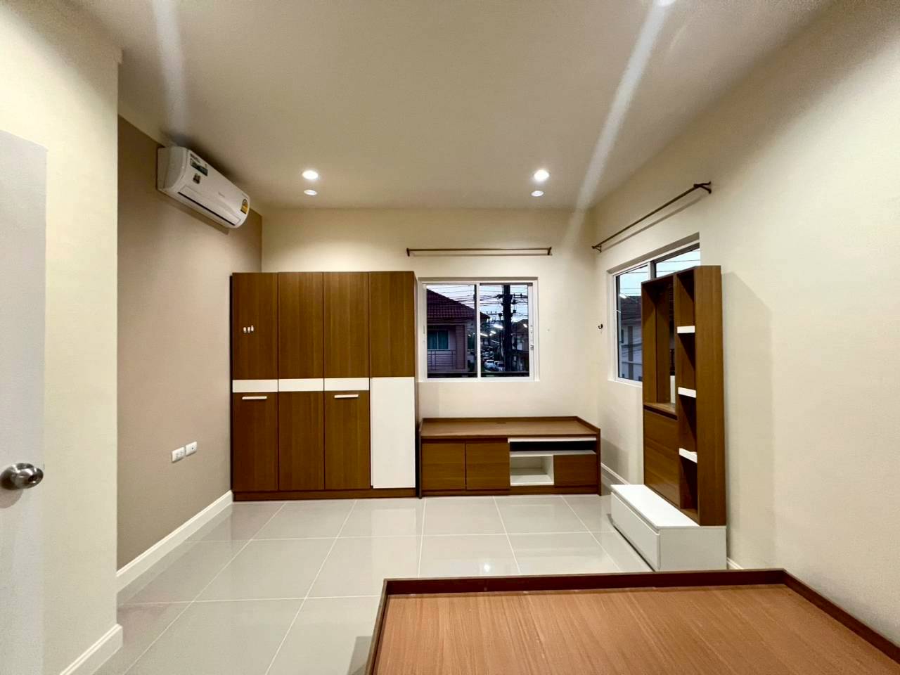 หมู่บ้านไอลีฟทาวน์ 2 WR-04336 4