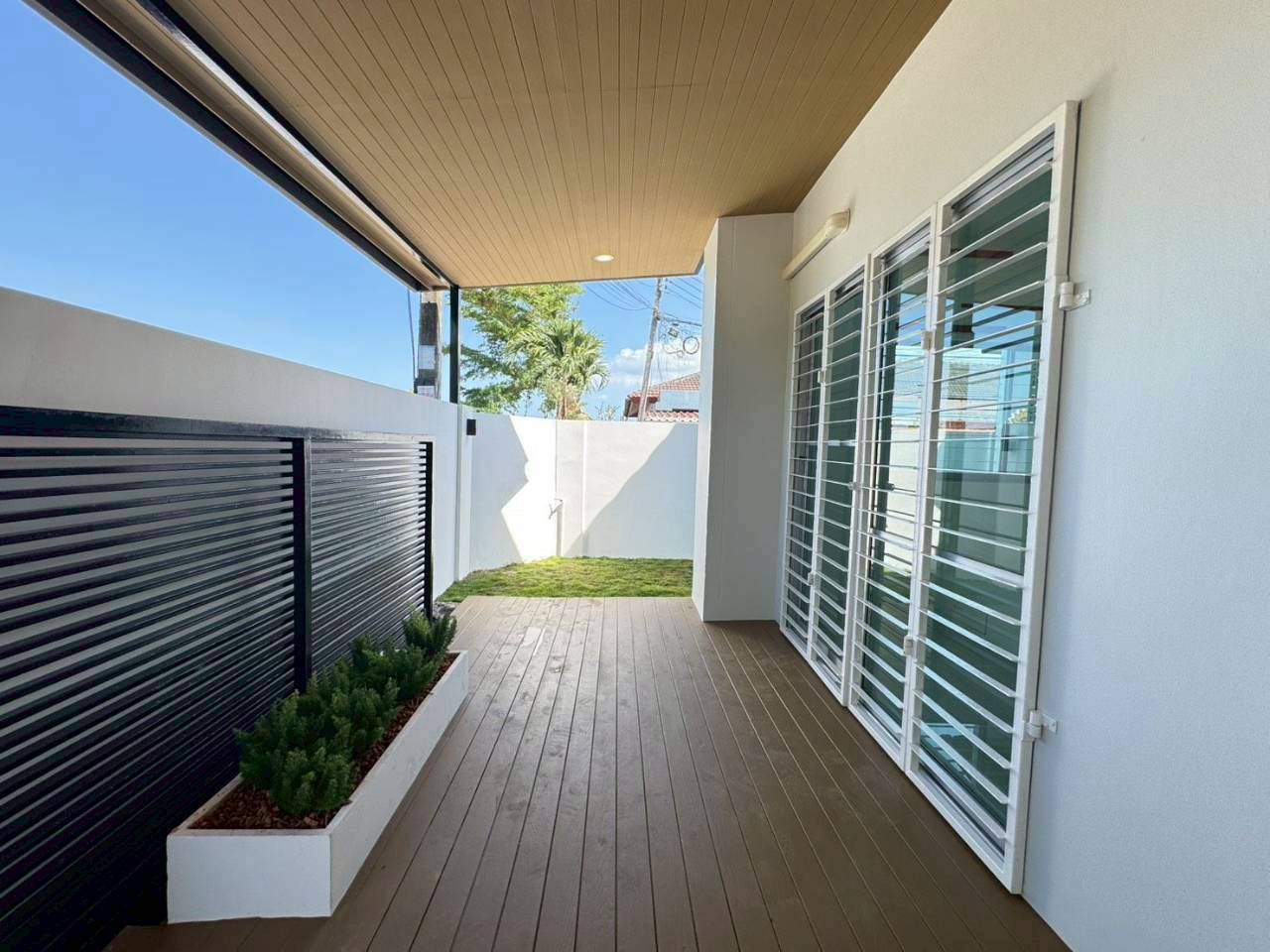 หมู่บ้านตะวันเพลส WR-04346 6