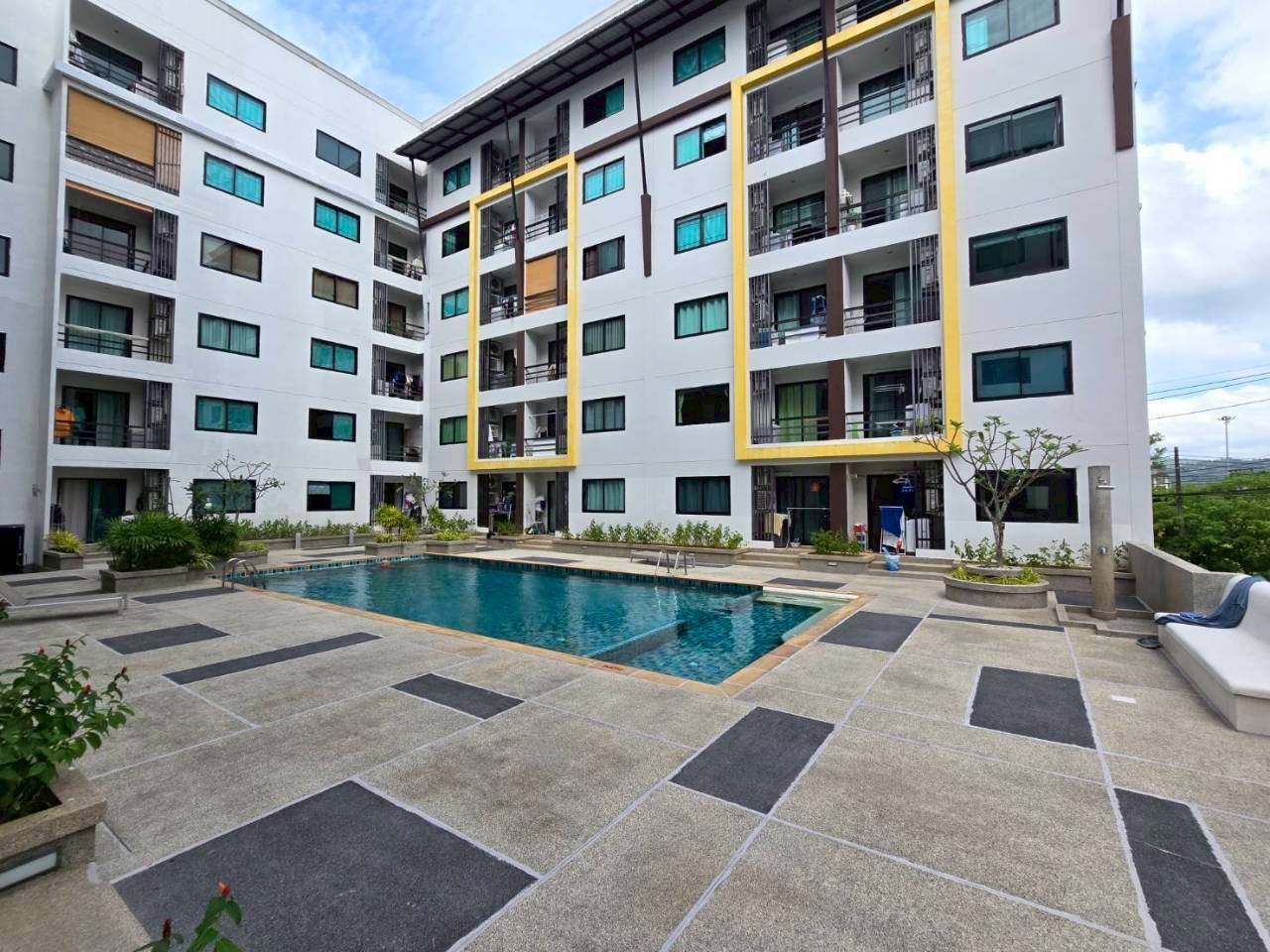 Ratchaporn Place WR-04348 12