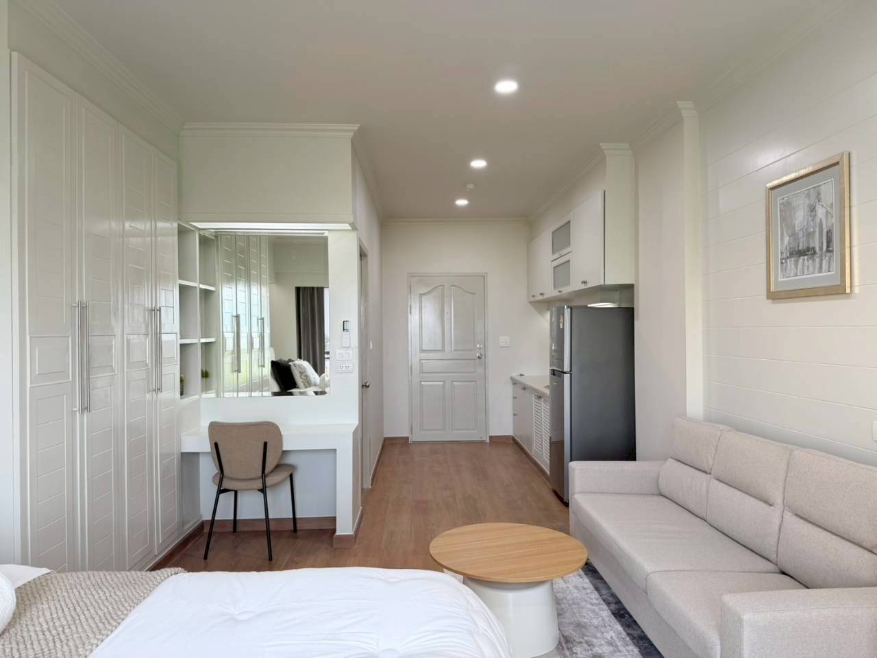 Phanason The Green Place Condominium WR-04350 4