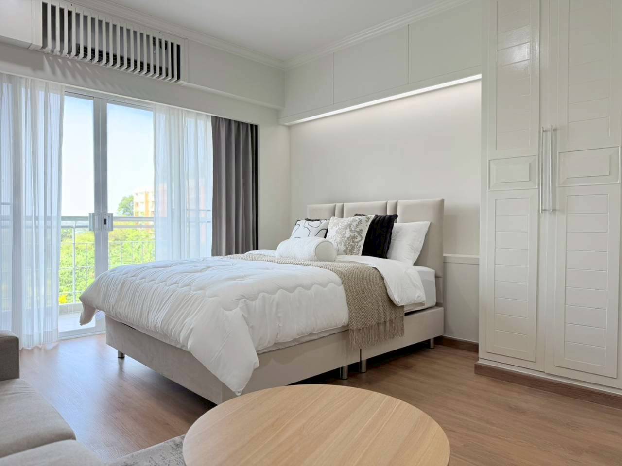 Phanason The Green Place Condominium WR-04350 5