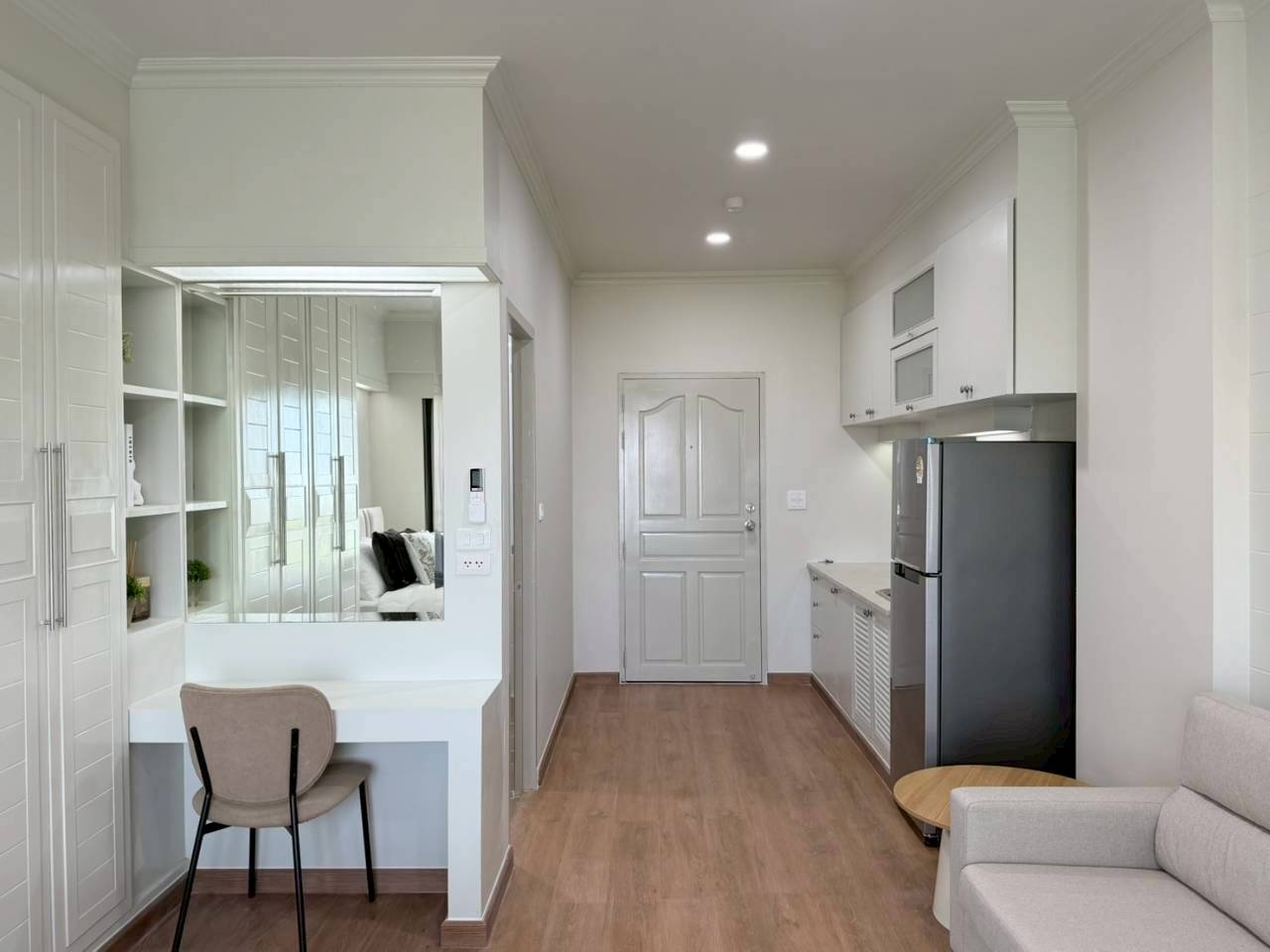 Phanason The Green Place Condominium WR-04350 8