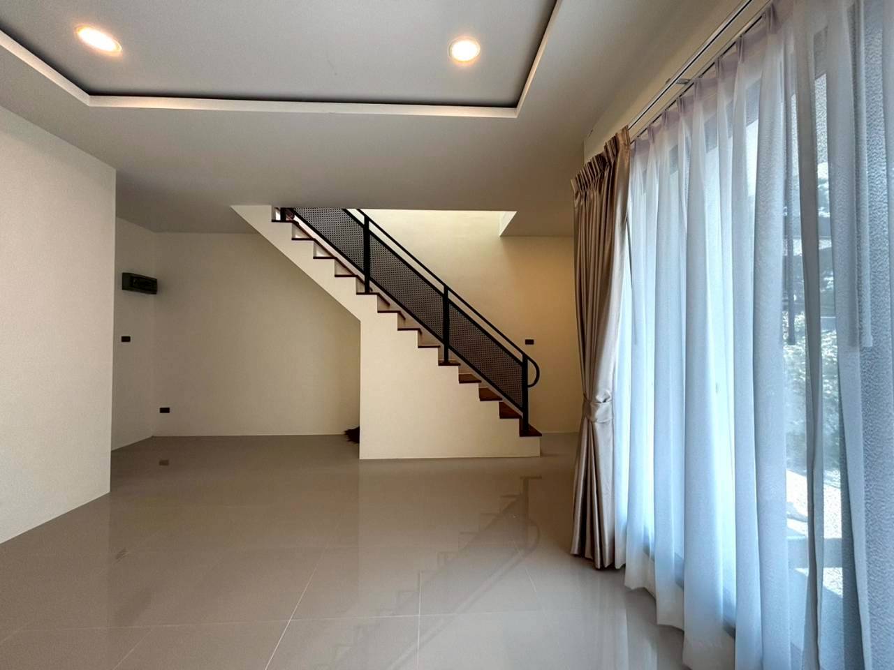 ทาวน์โฮมสไตล์โมเดิร์น WR-04363 2