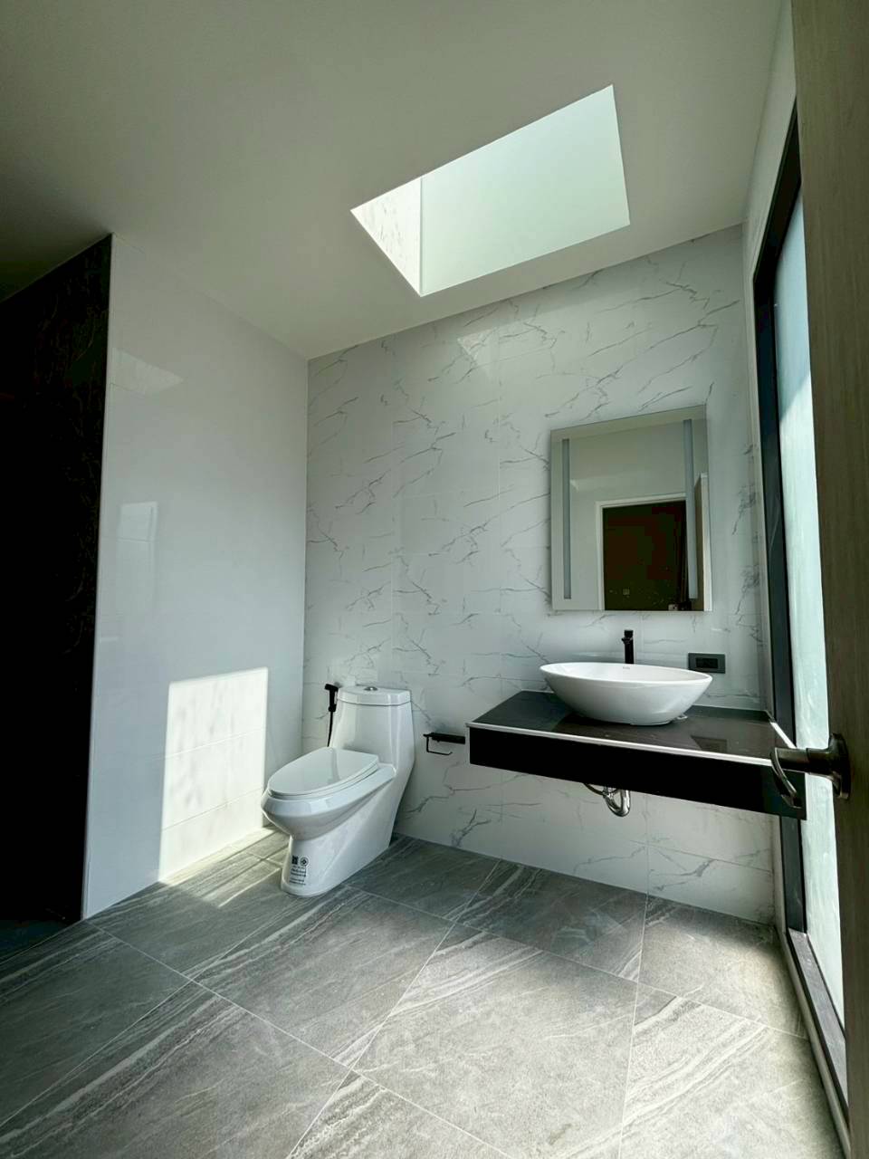 ทาวน์โฮมสไตล์โมเดิร์น WR-04363 9