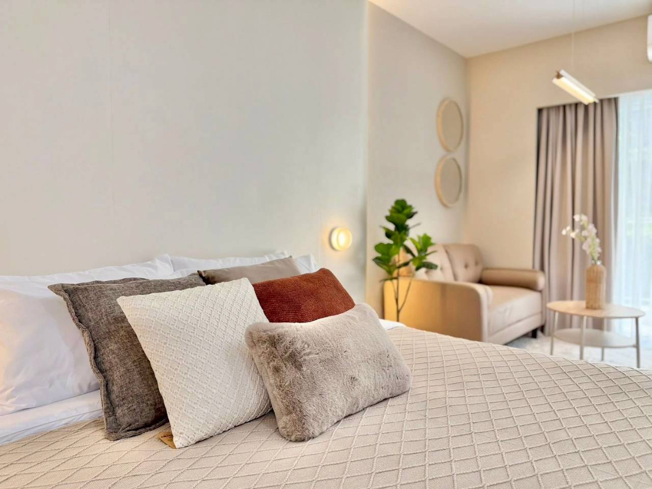 Phanason The Green Place Condominium WR-04368 2