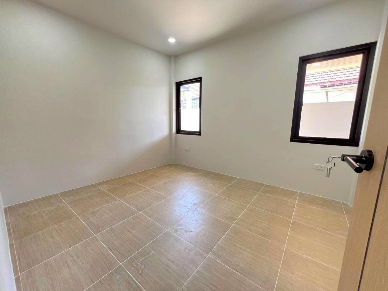 หมู่บ้านรัตนา WR-04376 7