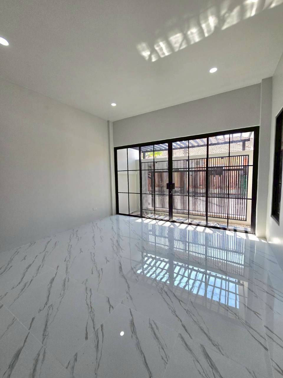 หมู่บ้านเคที นาบอน WR-04378 4