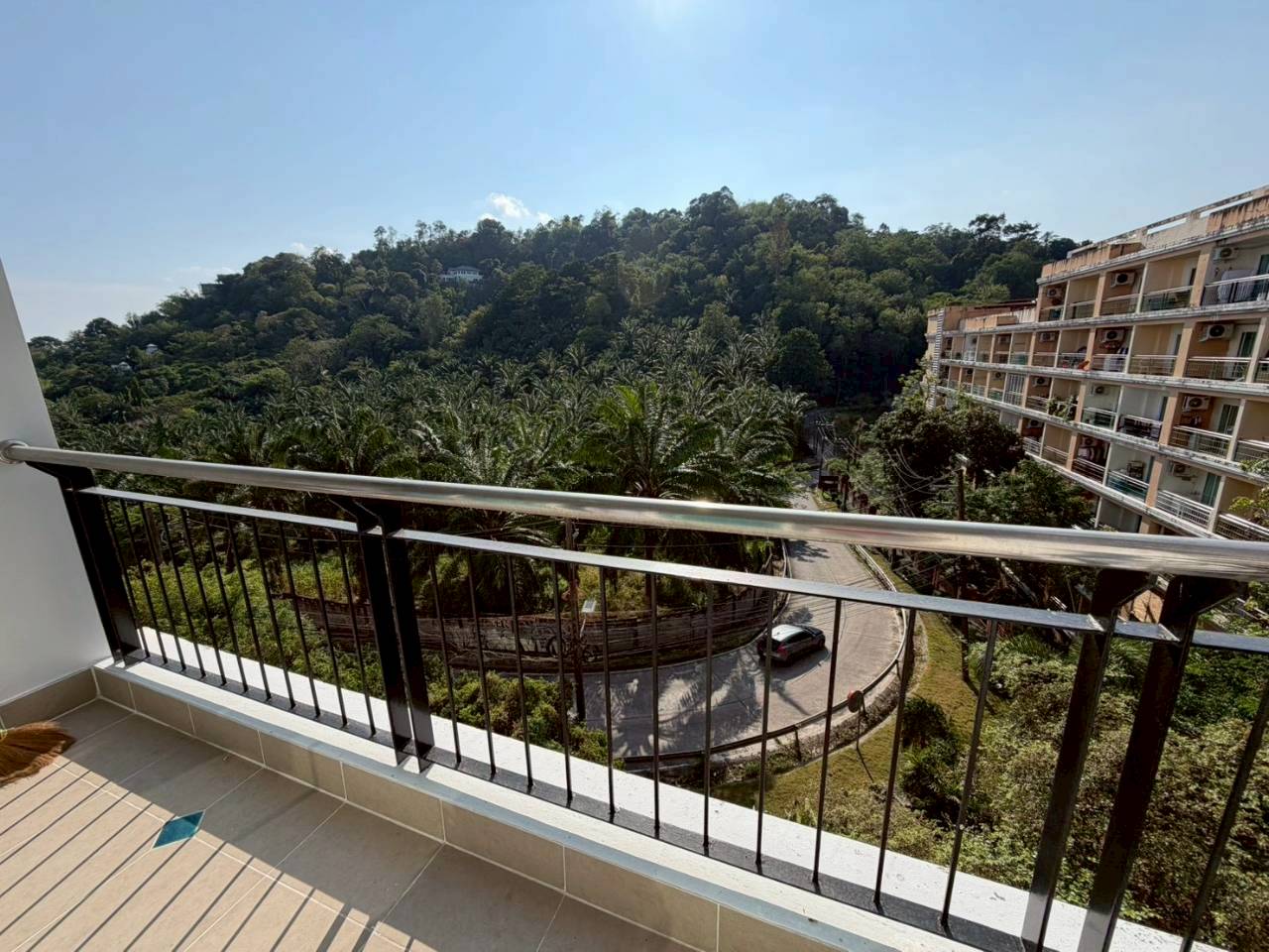 Phanason The Green Place Condominium WR-04381 11